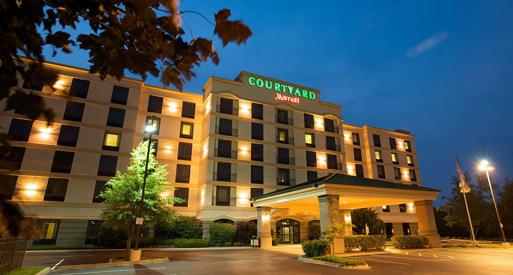 Courtyard Louisville Airport Buitenkant foto